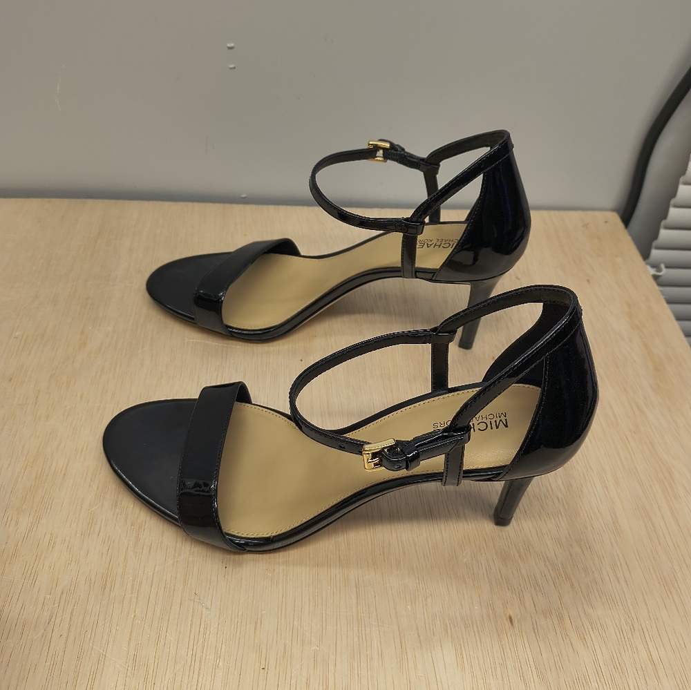 Michael Kors Simone Mid Sandal Patent Heels Black Size 9M - Picture 5 of 8